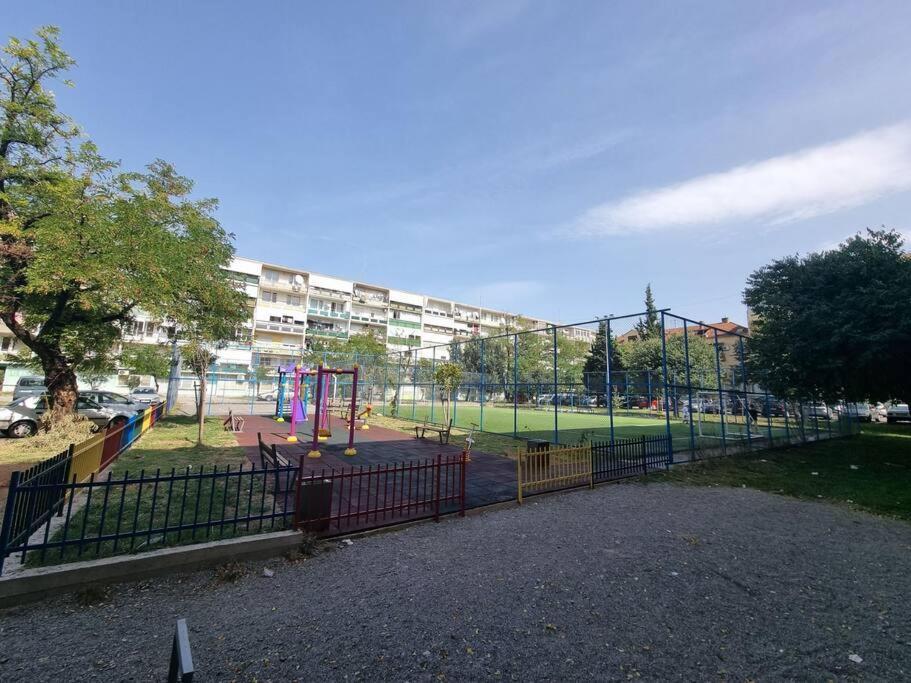 Cozy Next To Bus And Train Station * פודגוריצה